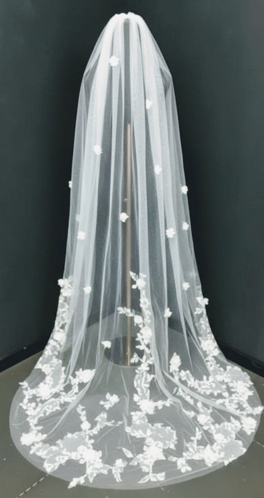 3D Floral Lace Appliqué, Ivory Tulle, Classic Cathedral Veil (Standard Length)